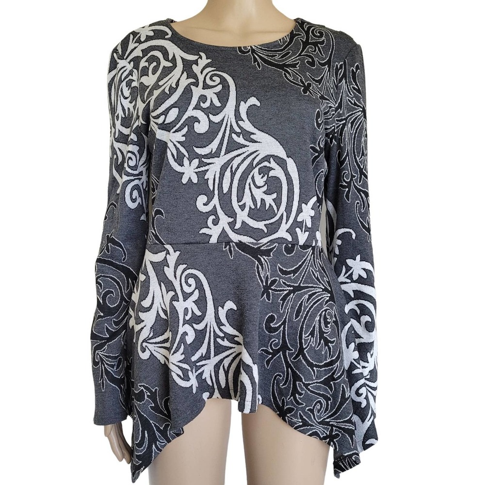 5 Twelve Women's SharkBite Knit Top Gray/White Long Sleeve Size Medium